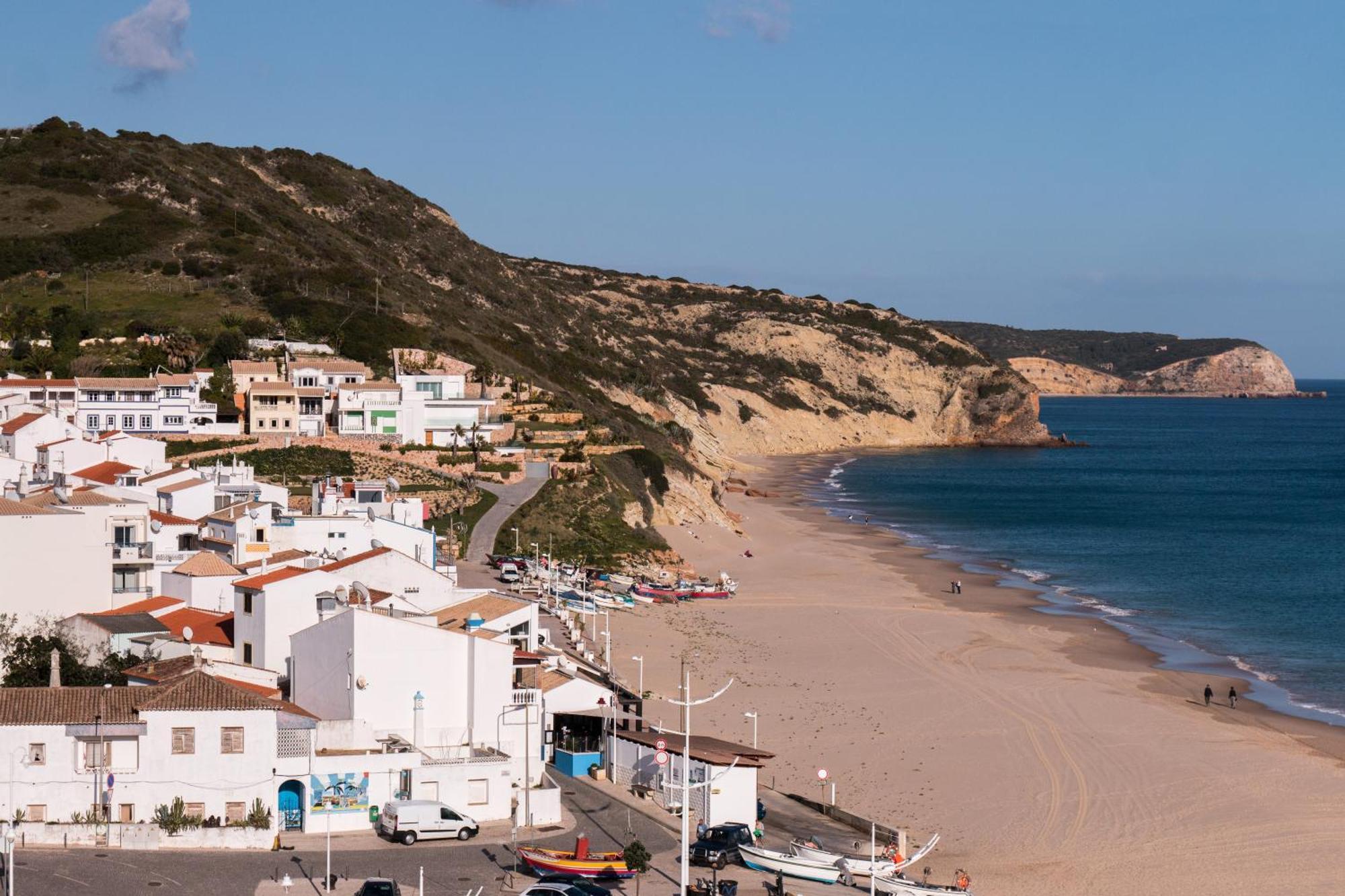 Newly Renovated 2 Bedroom Townhouse - Close To Salema Beach Exterior foto